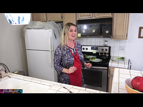 ❤️ A madrasta o ordenha na cozinha antes de sua data ☑ Porno de qualidade em nós pt-br.https-tubsexer.ru ❌️